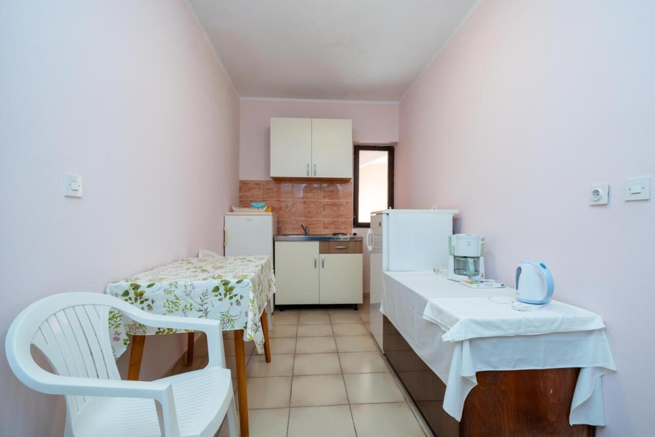 Double Room Zubovici 16063A Zewnętrze zdjęcie
